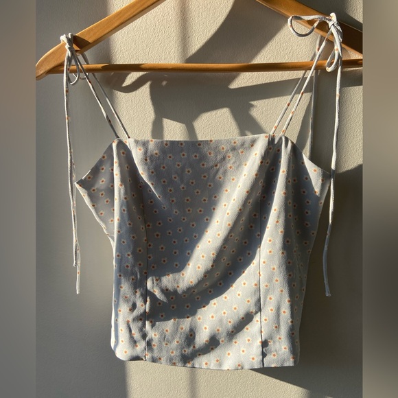 Levi’s floral adjustable tie strap tank - Picture 2 of 9